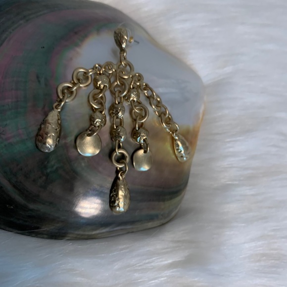 NWOT Chico’s gold glamorous multi strand earrings - Picture 8 of 8